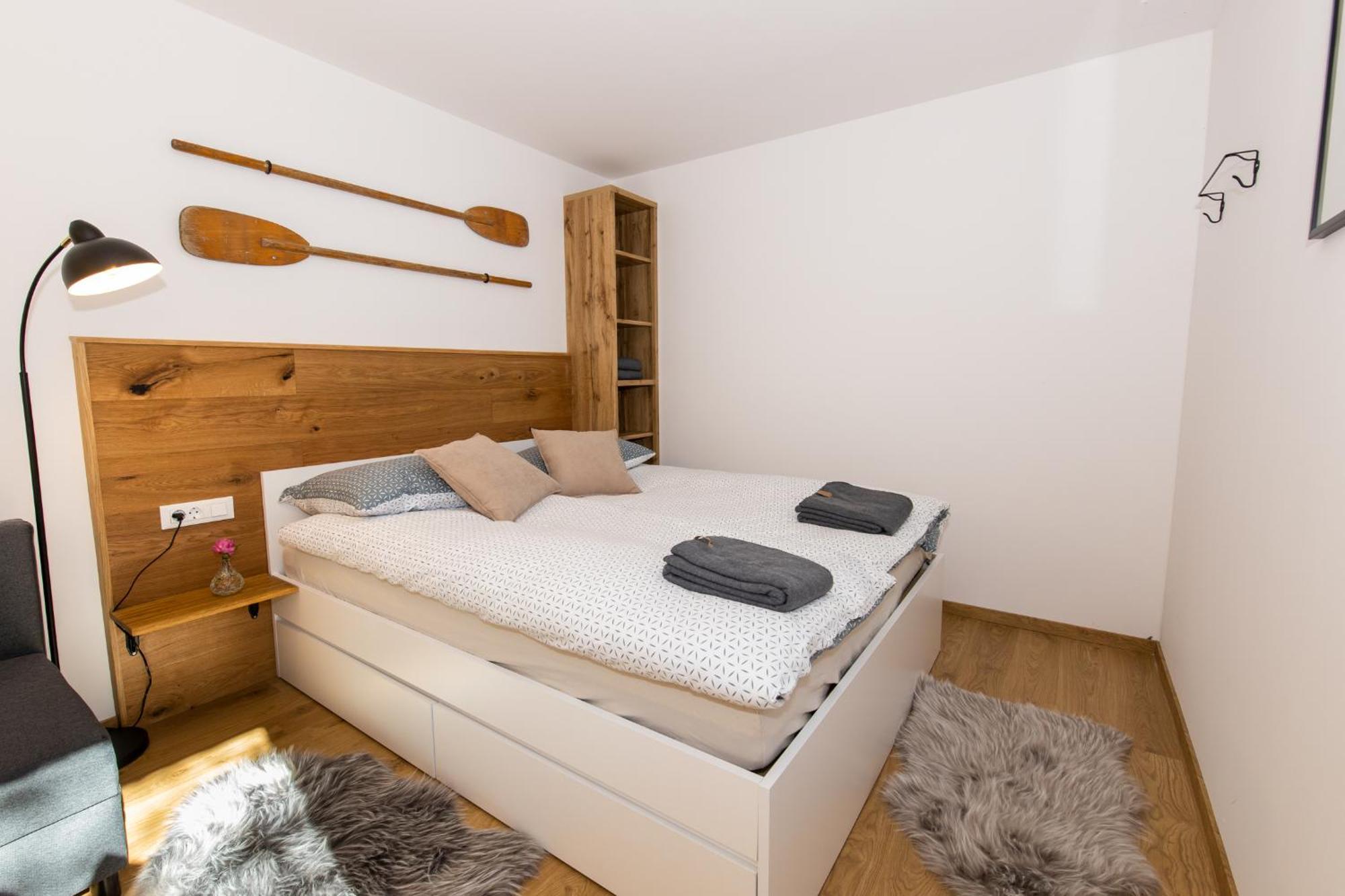 Old Boatman'S House Apartment Bled Room photo