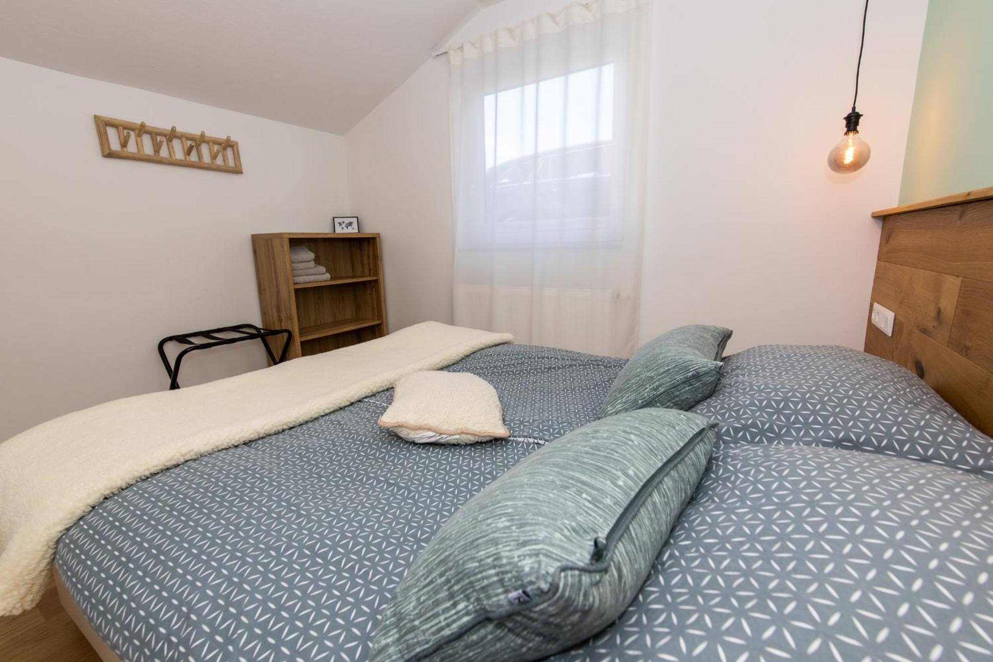 Old Boatman'S House Apartment Bled Room photo